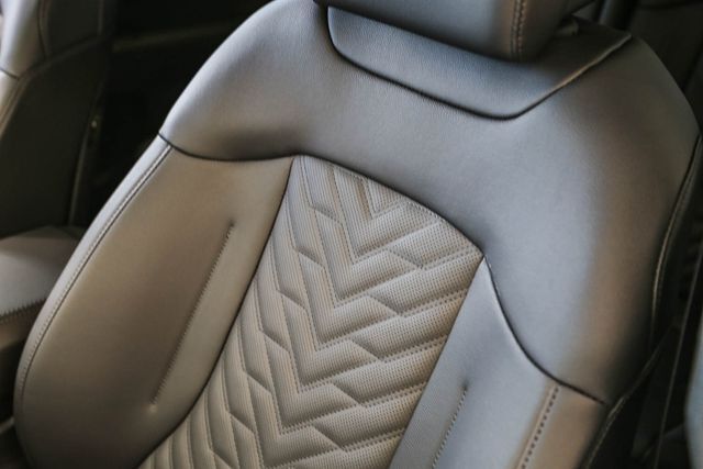 2026 Kia Sportage Plug-in Hybrid X-Line Glendale CA 2026 Kia Sportage Plug-in Hybrid X-Line Glendale CA