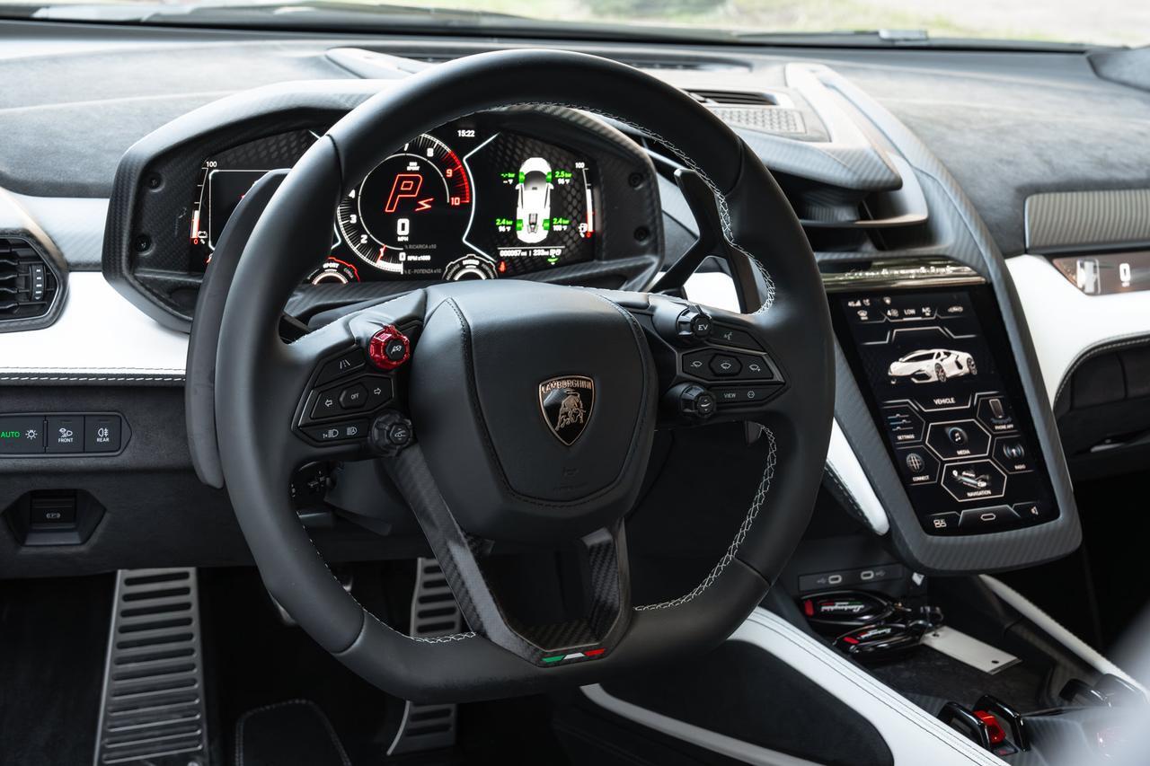 2026 Lamborghini Revuelto Lawrence KS