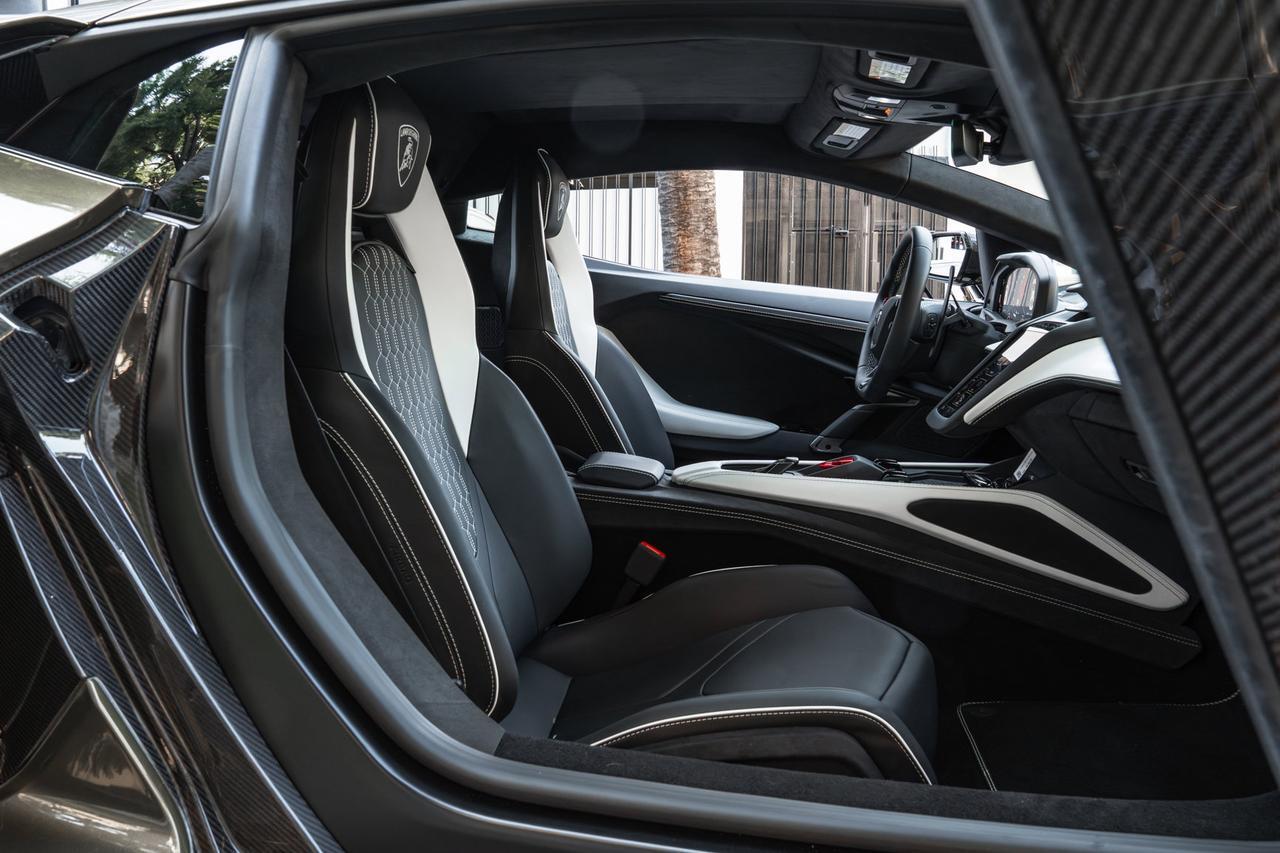 2026 Lamborghini Revuelto Lawrence KS