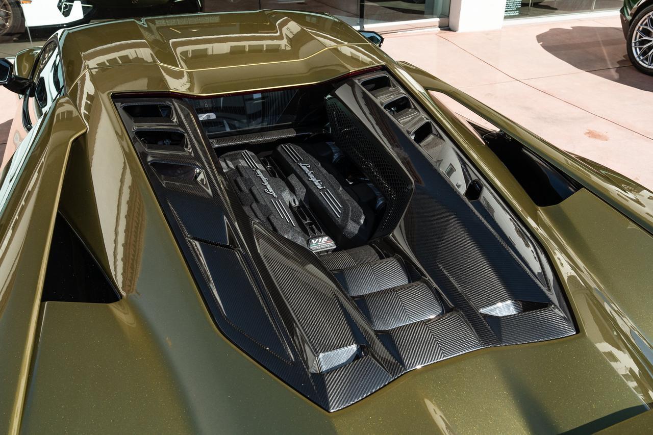 2026 Lamborghini Revuelto Lawrence KS
