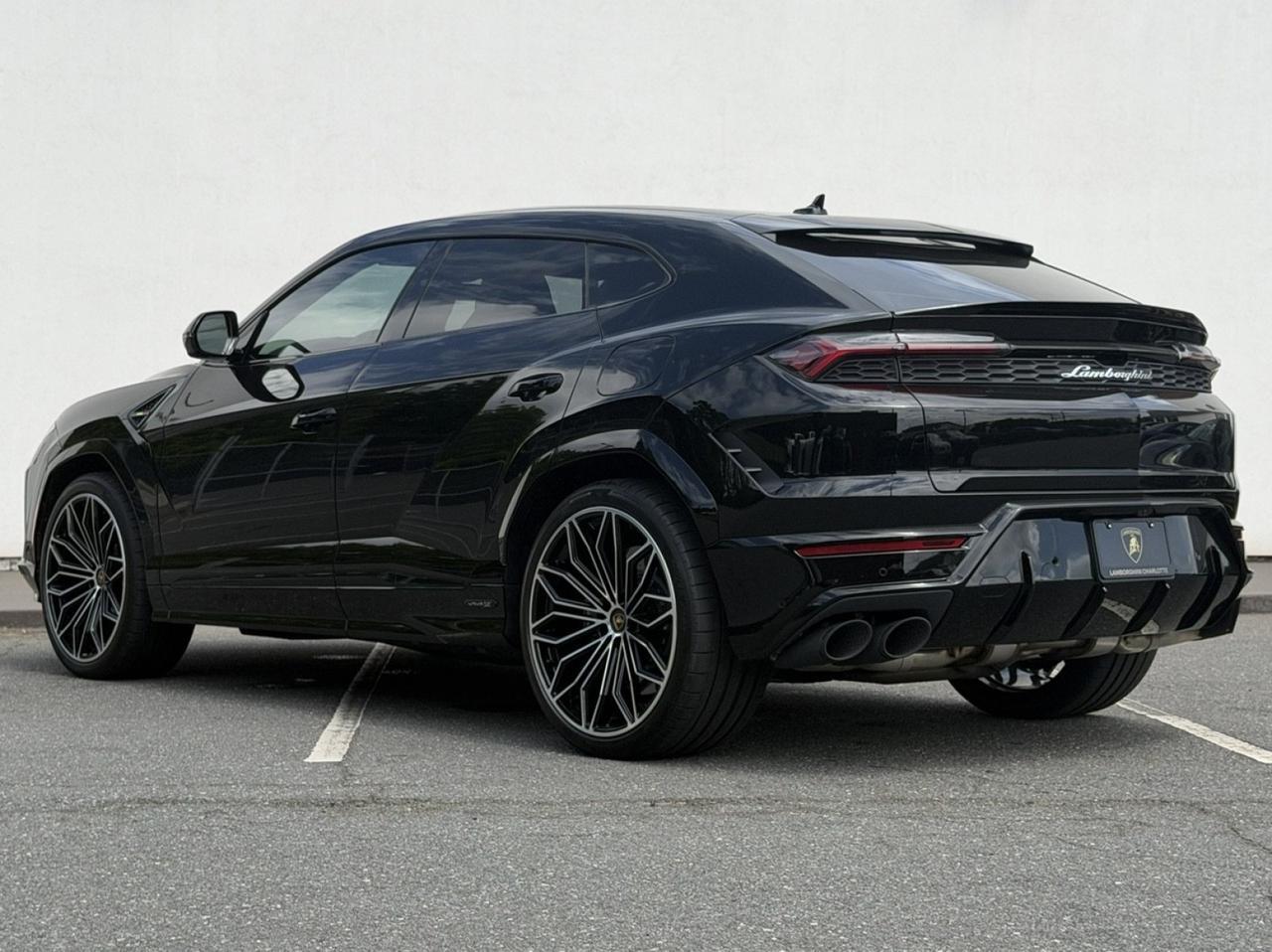 2026 Lamborghini URUS SE Charlotte NC 2026 Lamborghini URUS SE Charlotte NC
