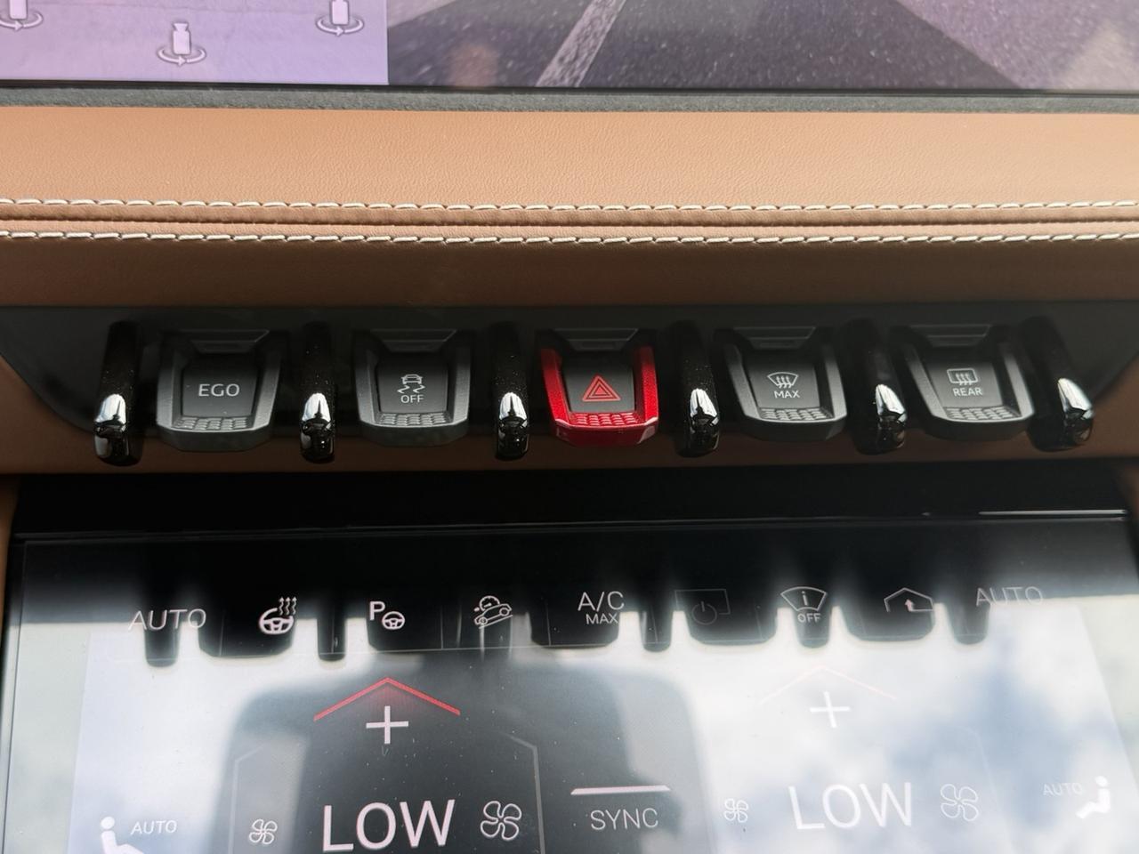 2026 Lamborghini URUS SE Charlotte NC 2026 Lamborghini URUS SE Charlotte NC