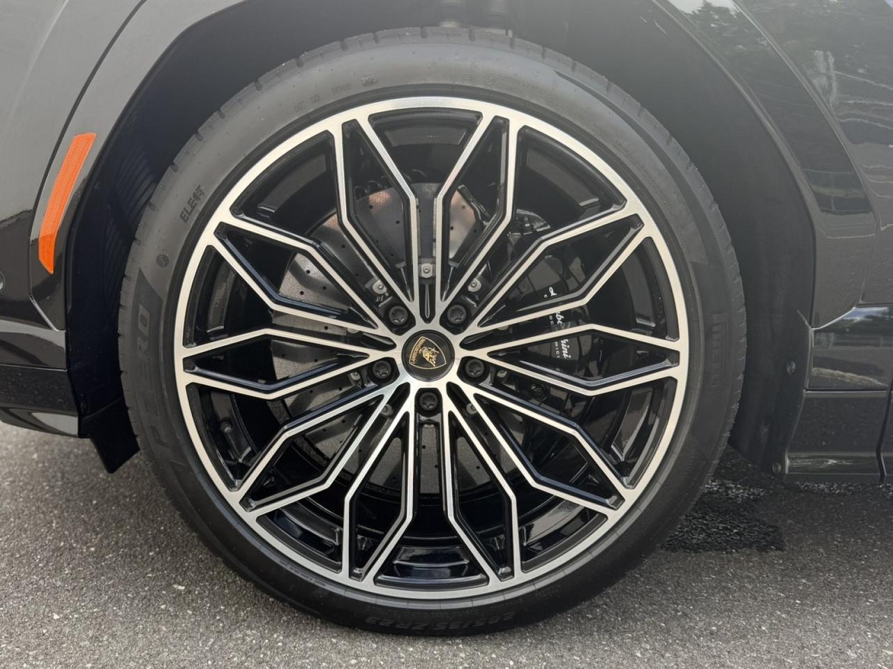 2026 Lamborghini URUS SE Charlotte NC 2026 Lamborghini URUS SE Charlotte NC