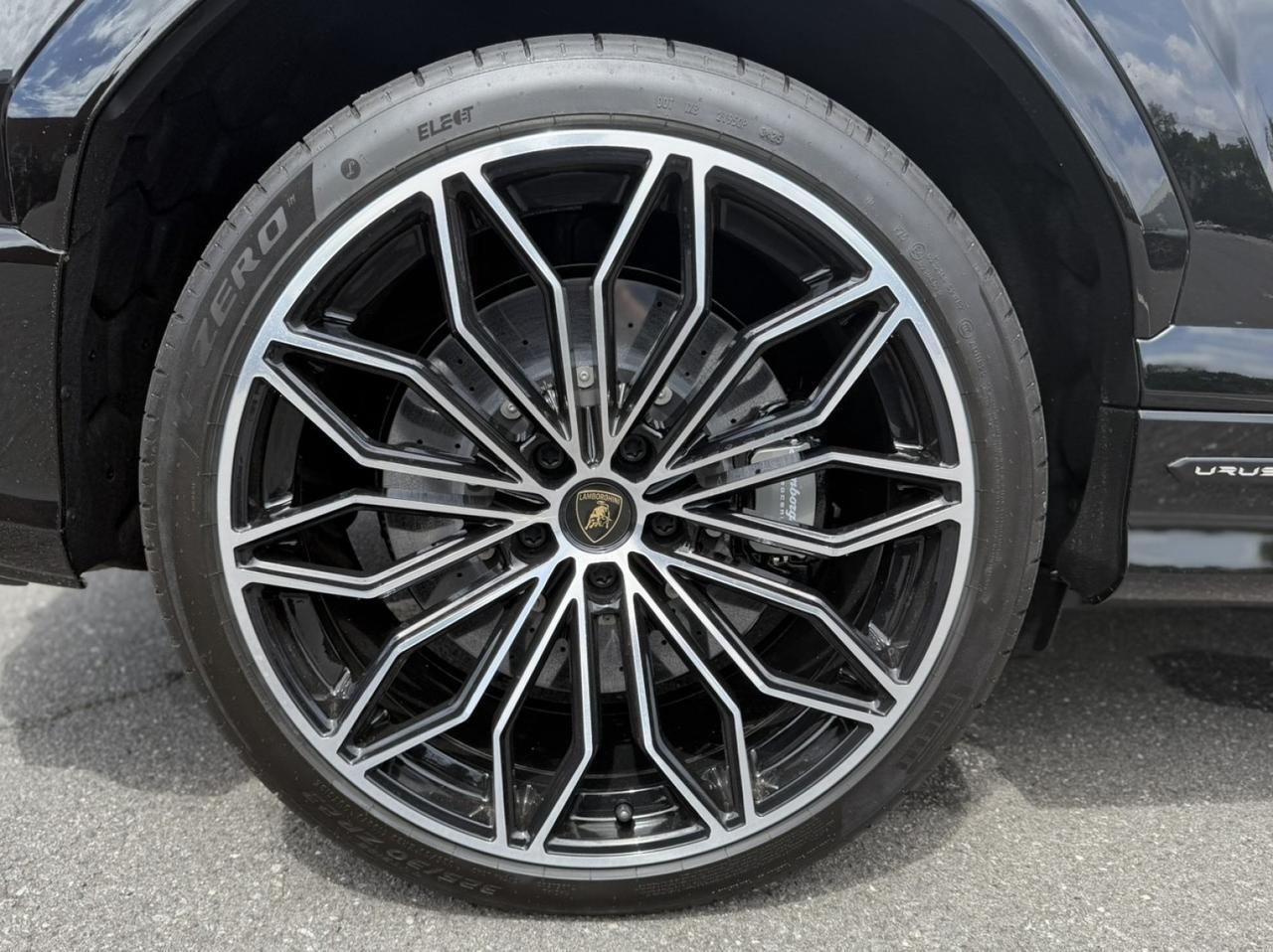 2026 Lamborghini URUS SE Charlotte NC 2026 Lamborghini URUS SE Charlotte NC
