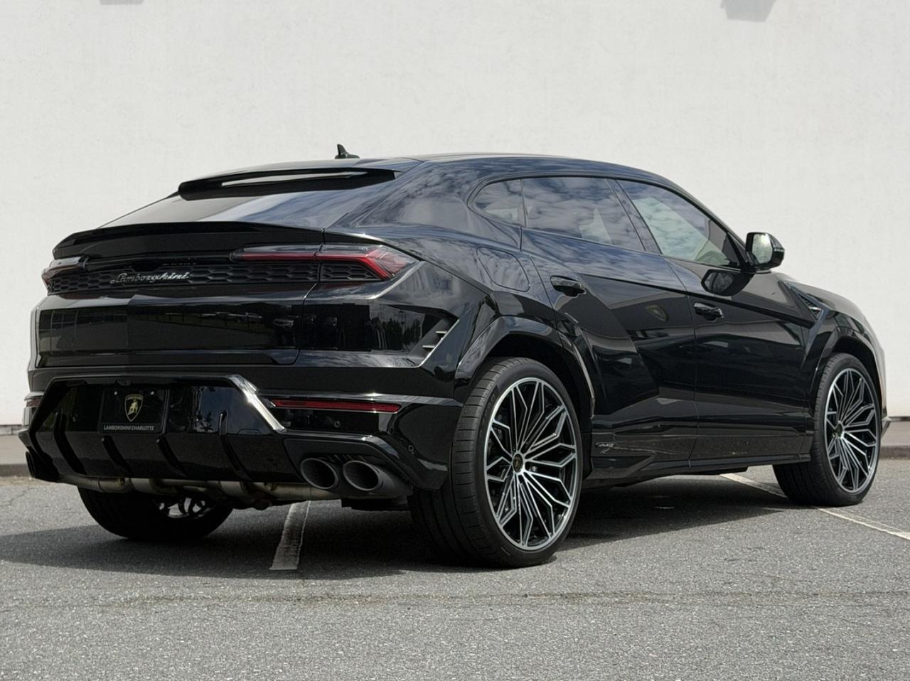 2026 Lamborghini URUS SE Charlotte NC 2026 Lamborghini URUS SE Charlotte NC