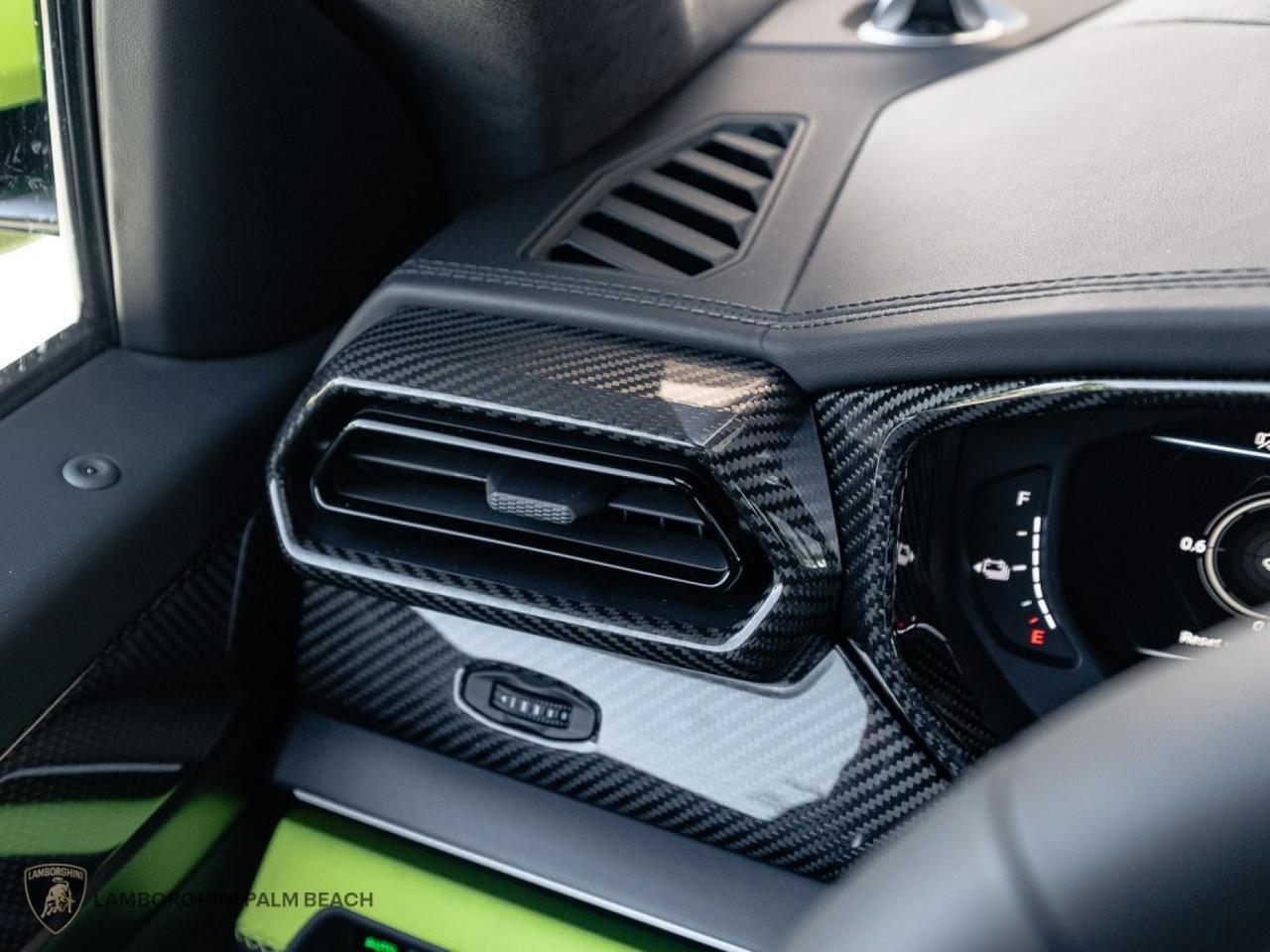 2026 Lamborghini URUS SE West Palm Beach FL