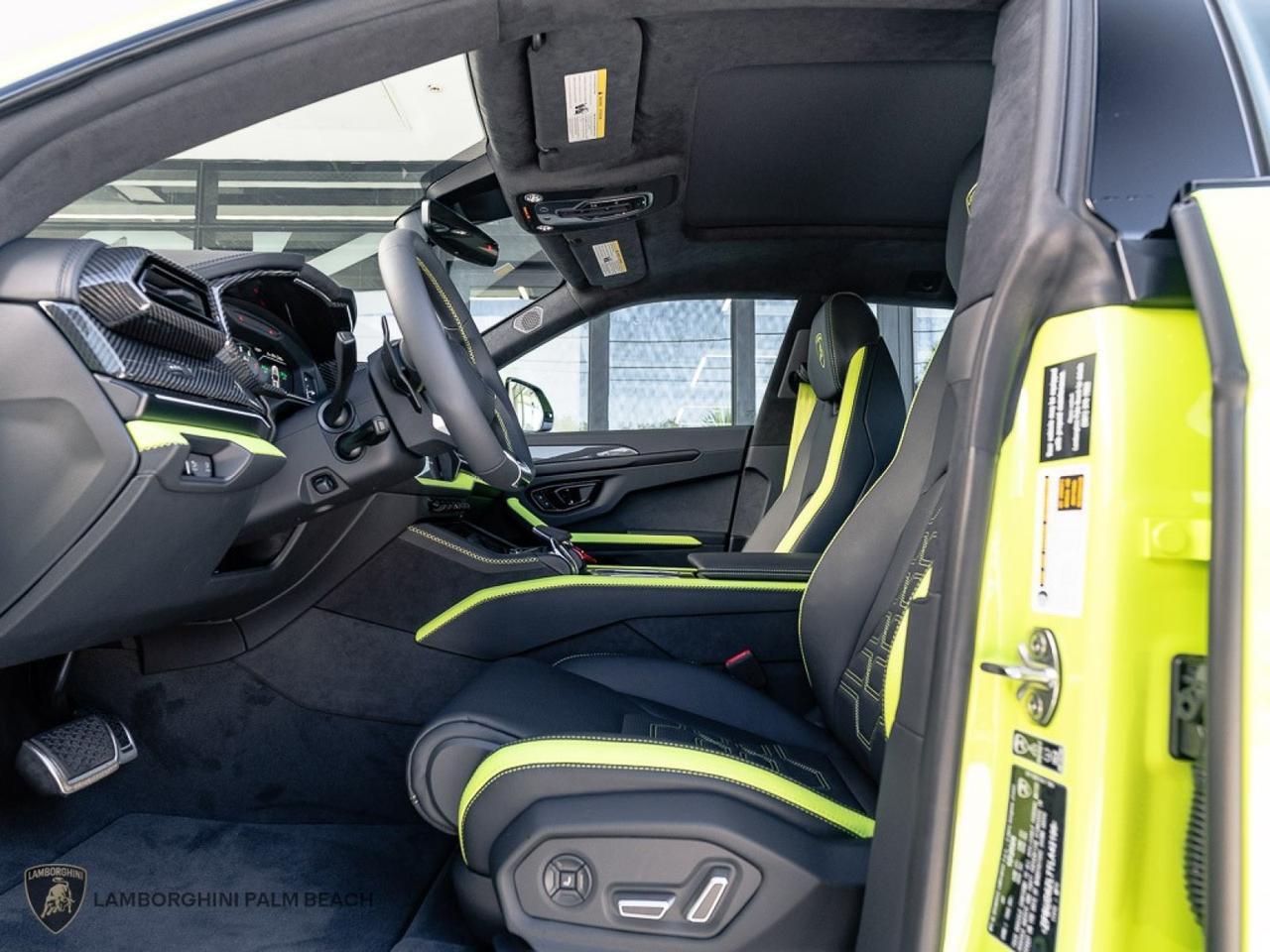 2026 Lamborghini URUS SE West Palm Beach FL