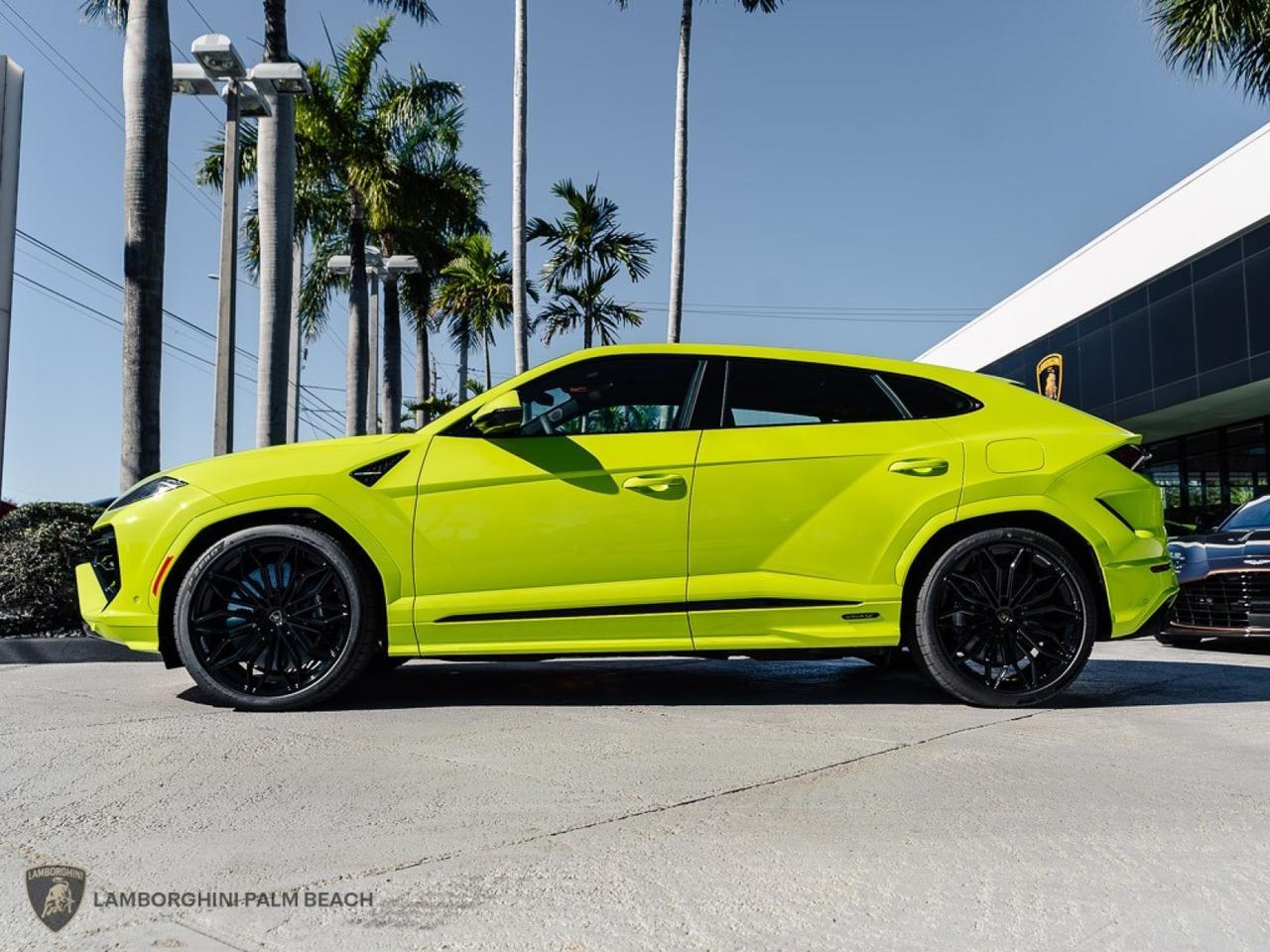 2026 Lamborghini URUS SE West Palm Beach FL
