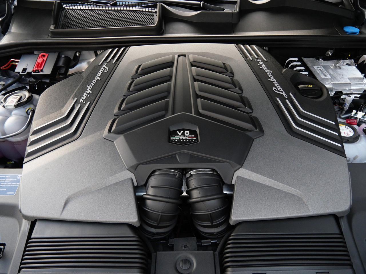 2026 Lamborghini Urus SE Lawrence KS