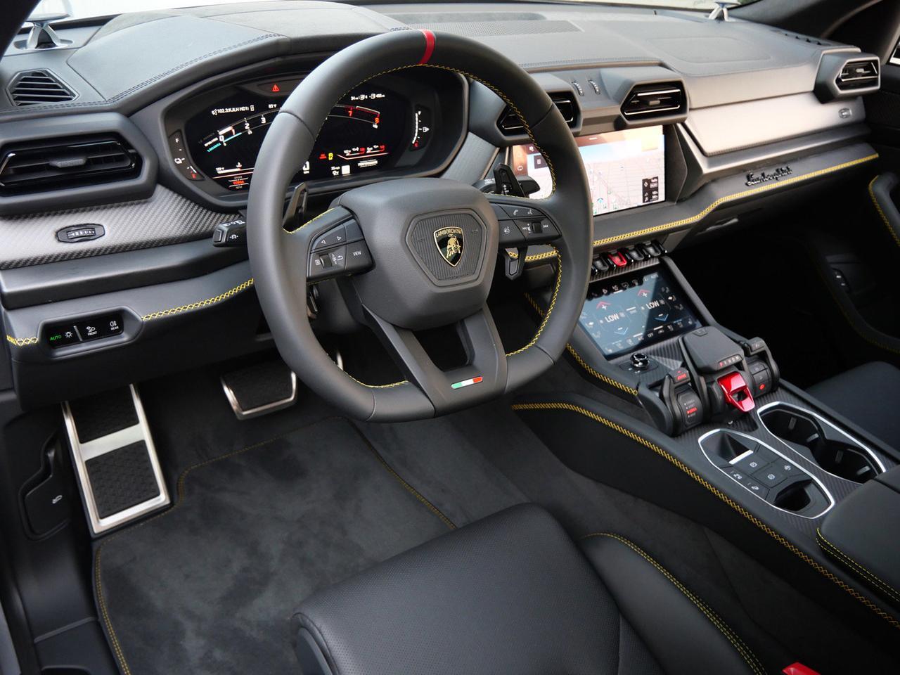 2026 Lamborghini Urus SE Lawrence KS
