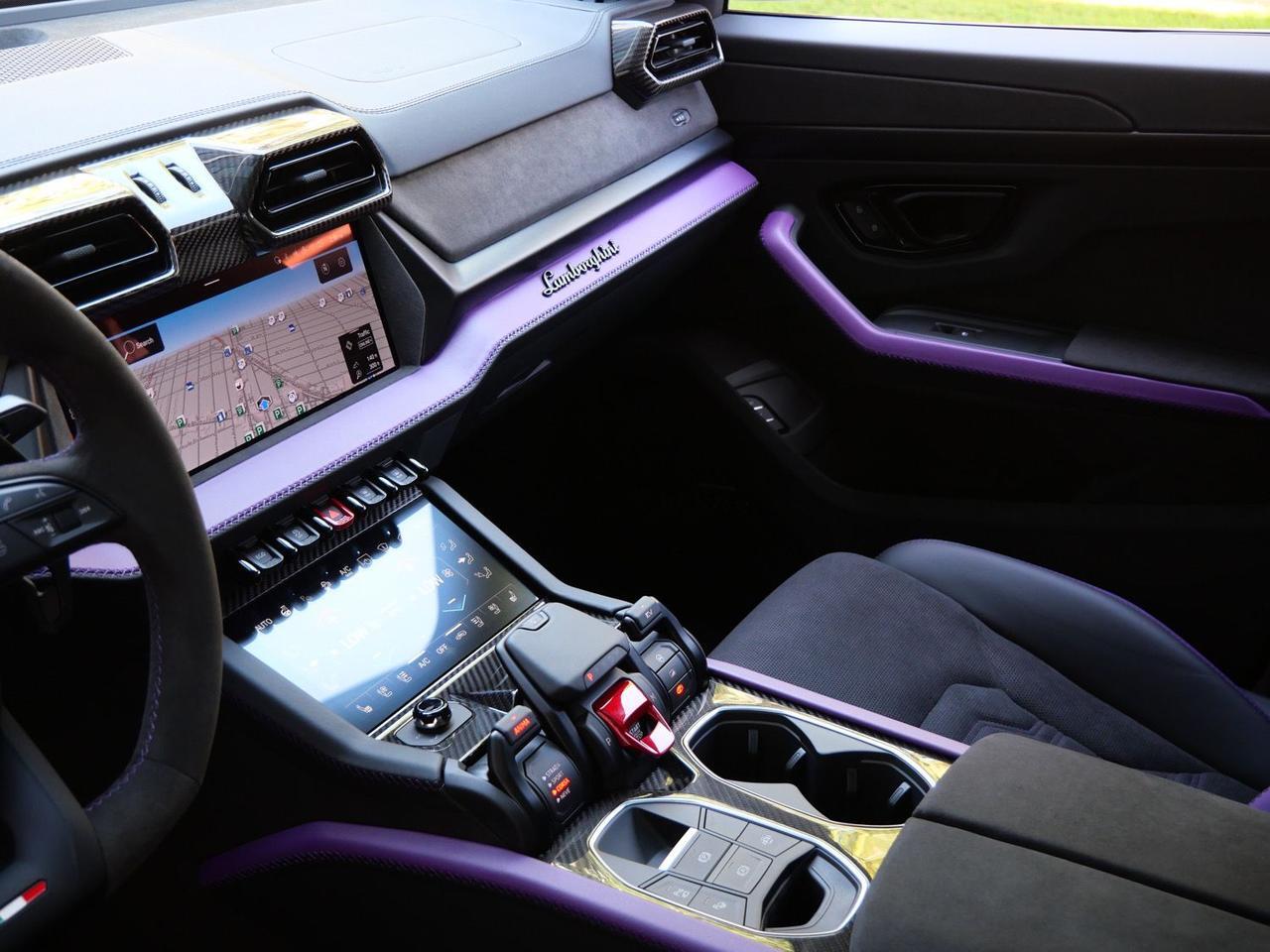 2026 Lamborghini Urus SE Lawrence KS