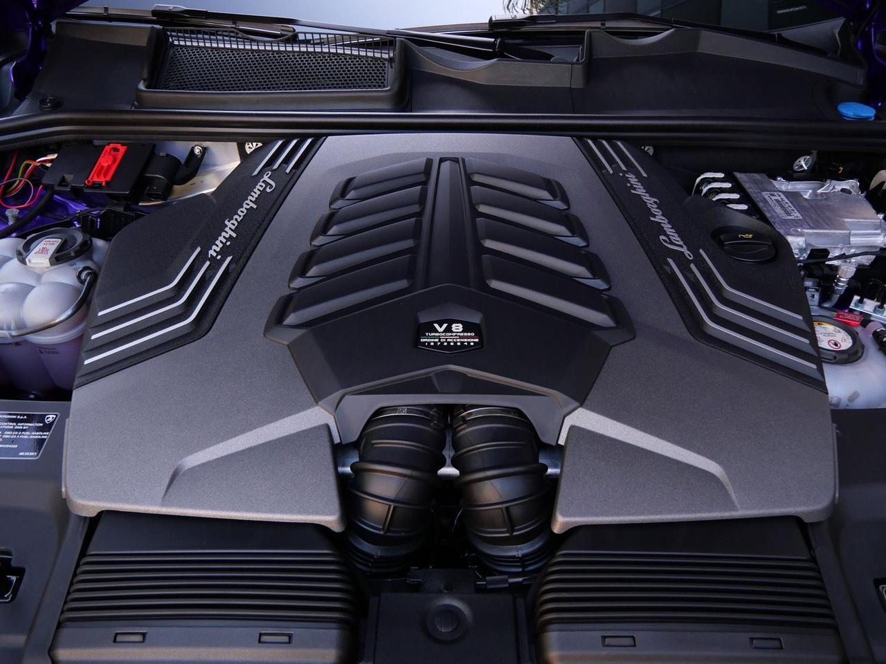 2026 Lamborghini Urus SE Lawrence KS