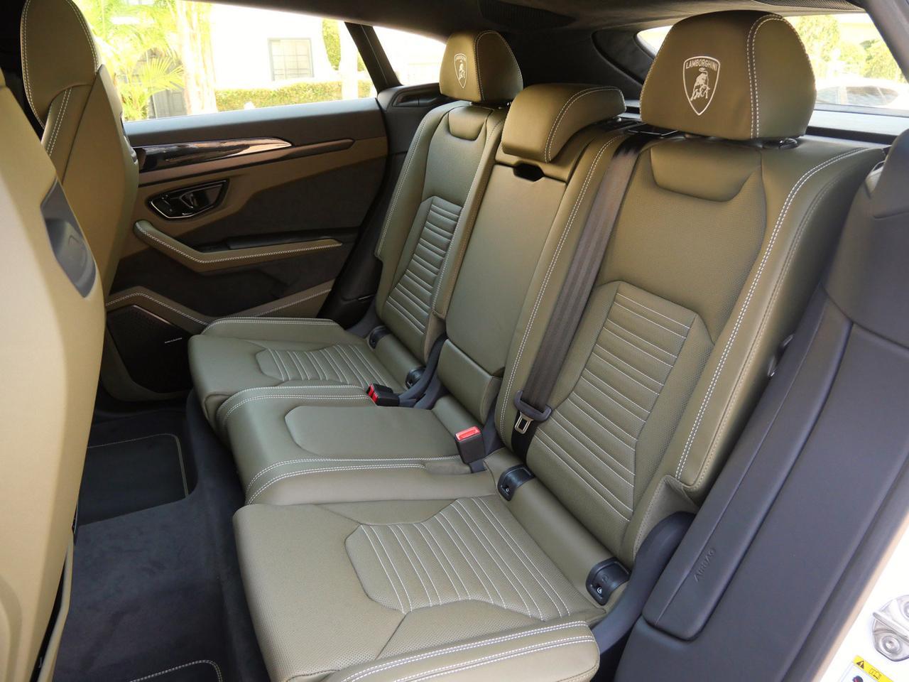 2026 Lamborghini Urus SE Lawrence KS