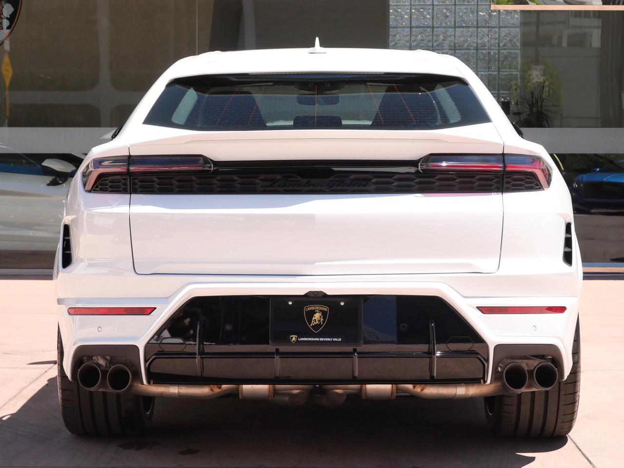 2026 Lamborghini Urus SE Lawrence KS