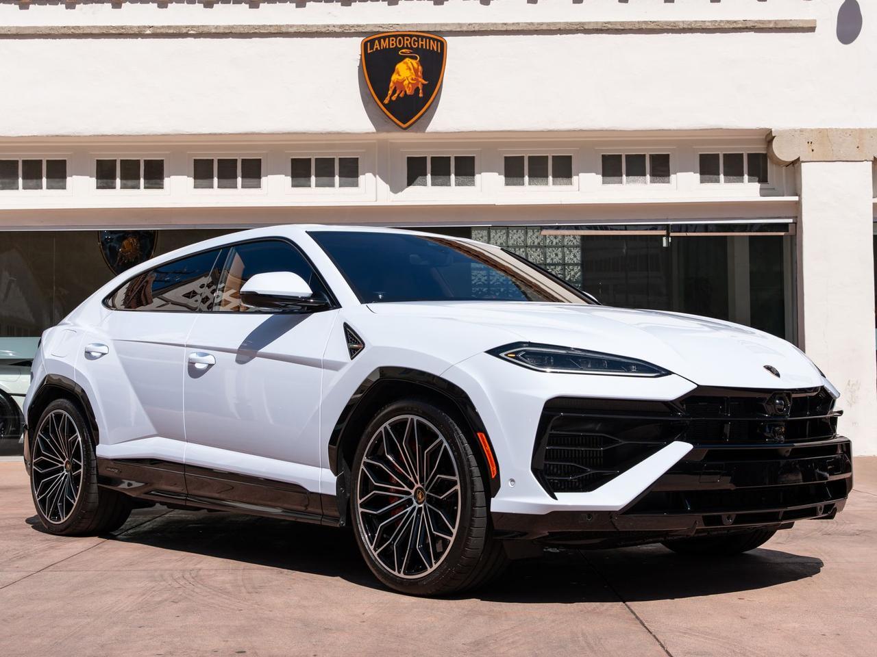 2026 Lamborghini Urus SE SE Lawrence KS
