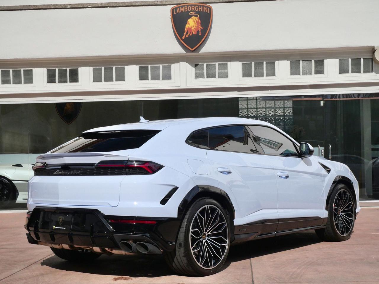 2026 Lamborghini Urus SE SE Lawrence KS