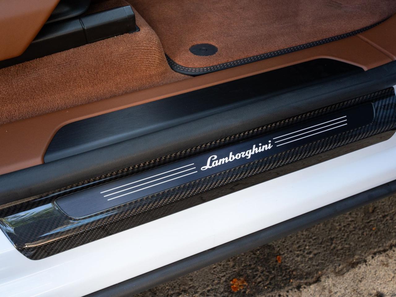 2026 Lamborghini Urus SE SE Lawrence KS