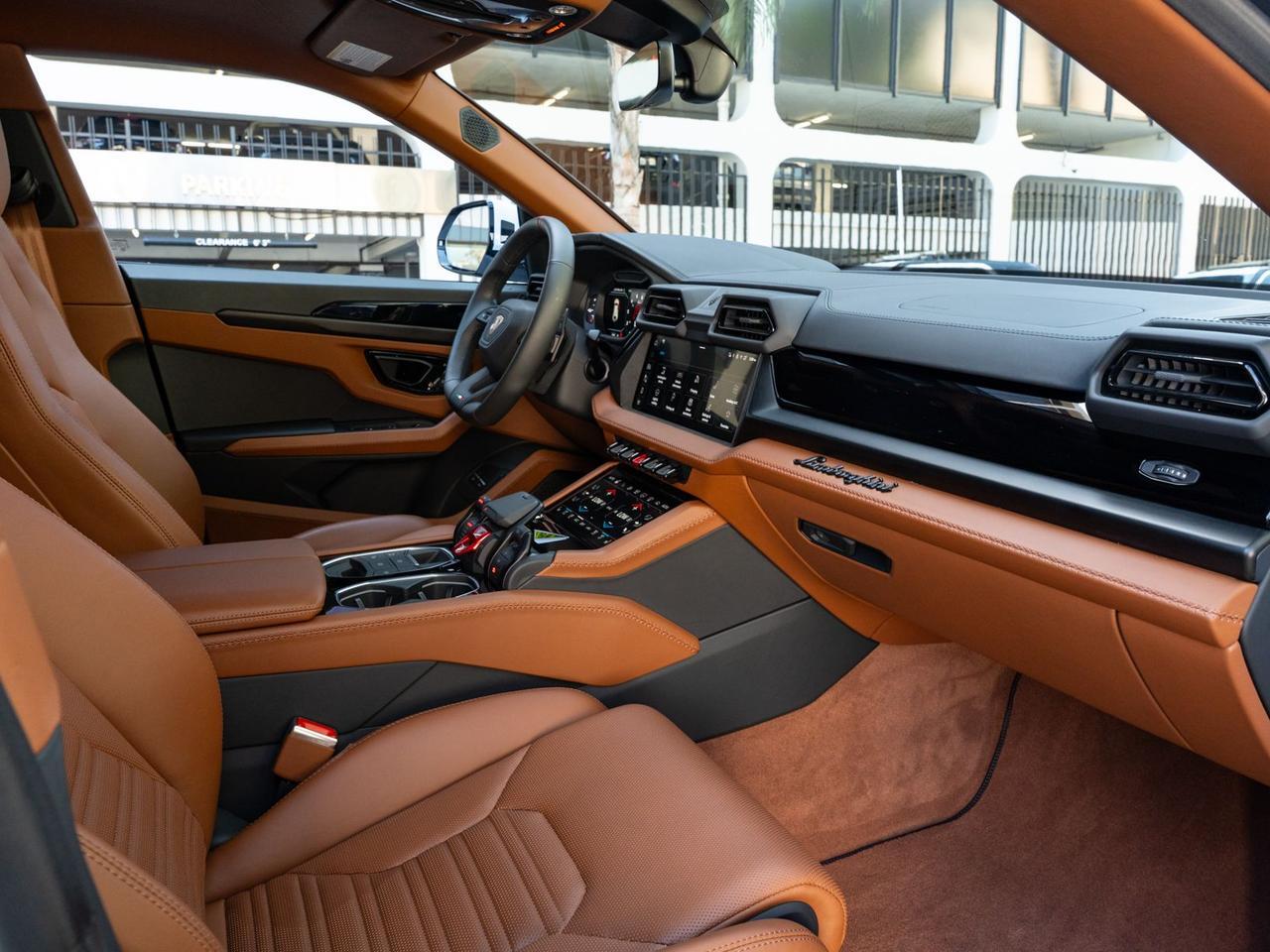 2026 Lamborghini Urus SE SE Lawrence KS