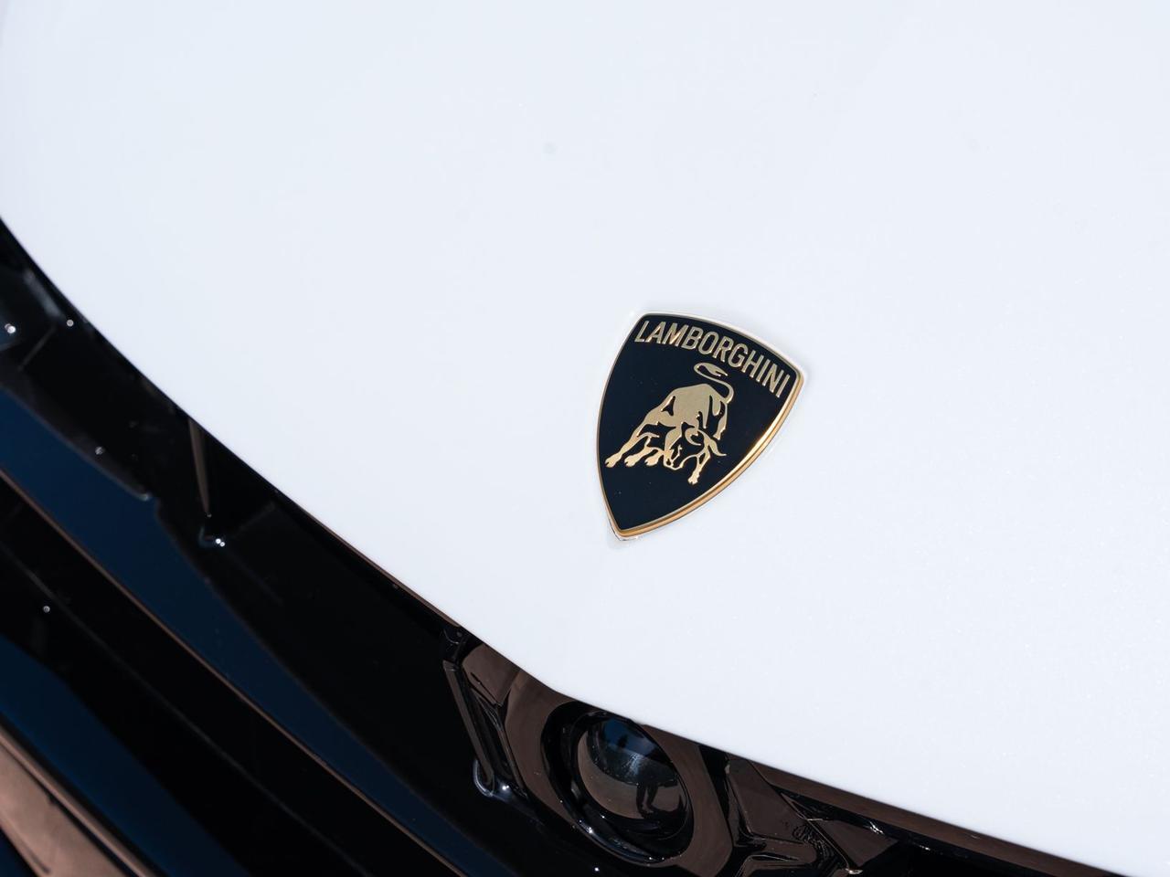 2026 Lamborghini Urus SE SE Lawrence KS