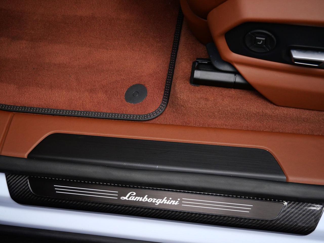 2026 Lamborghini Urus SE SE Lawrence KS