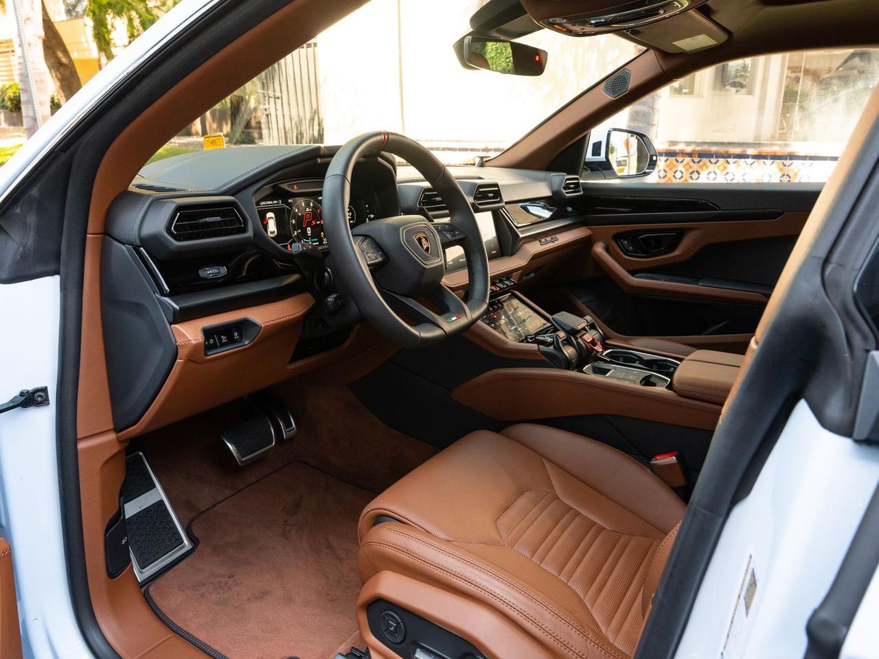 2026 Lamborghini Urus SE SE Lawrence KS