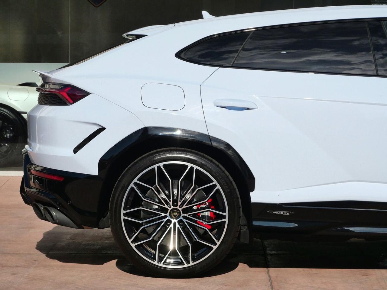 2026 Lamborghini Urus SE SE Lawrence KS