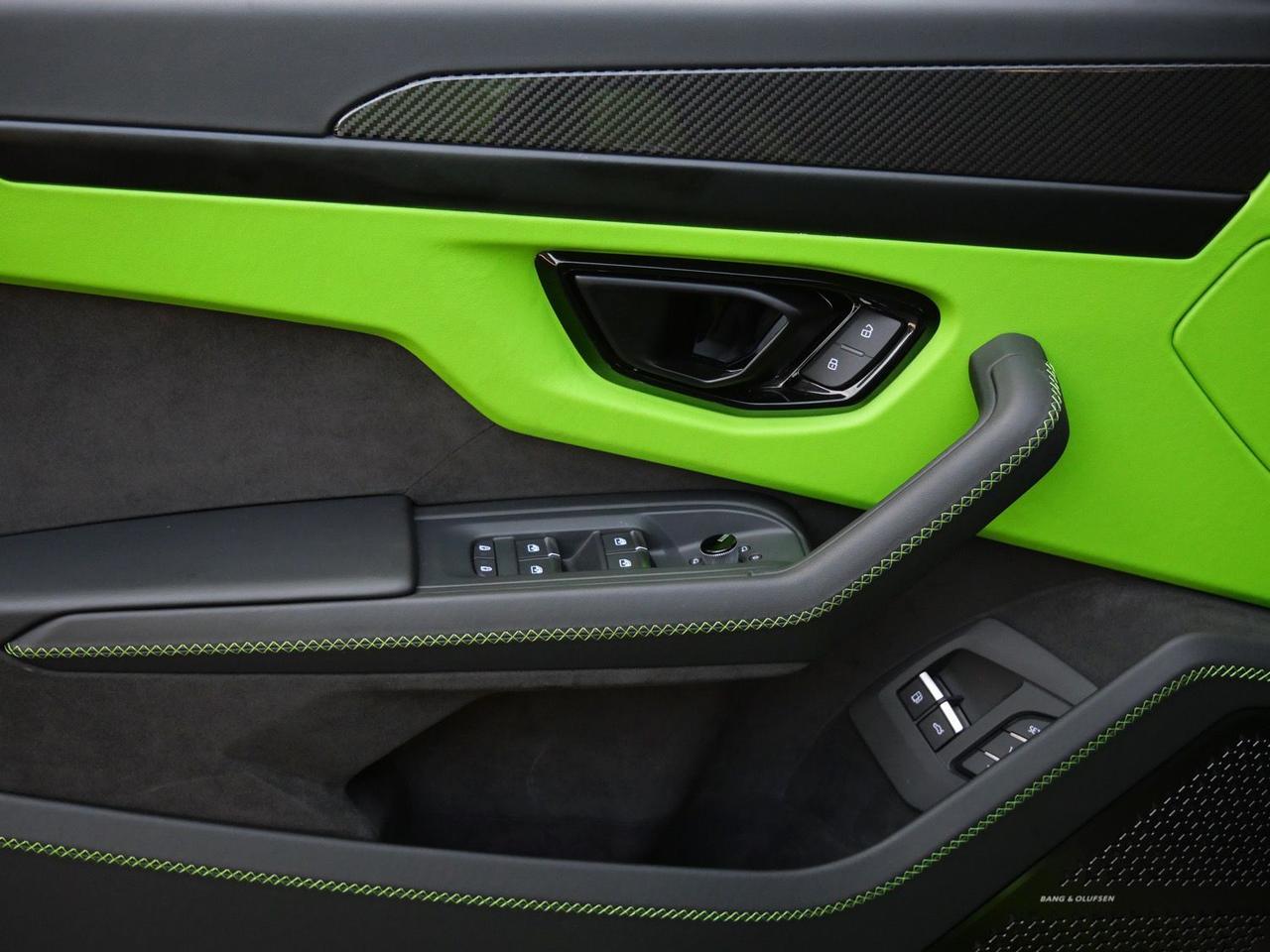 2026 Lamborghini Urus SE SE Lawrence KS