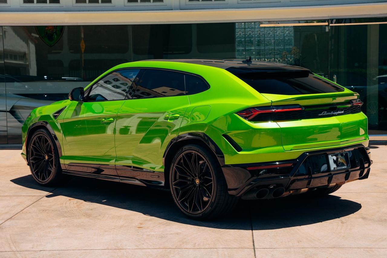 2026 Lamborghini Urus SE SE Lawrence KS