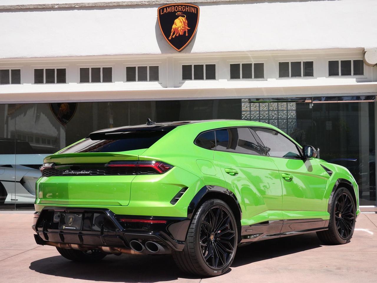 2026 Lamborghini Urus SE SE
