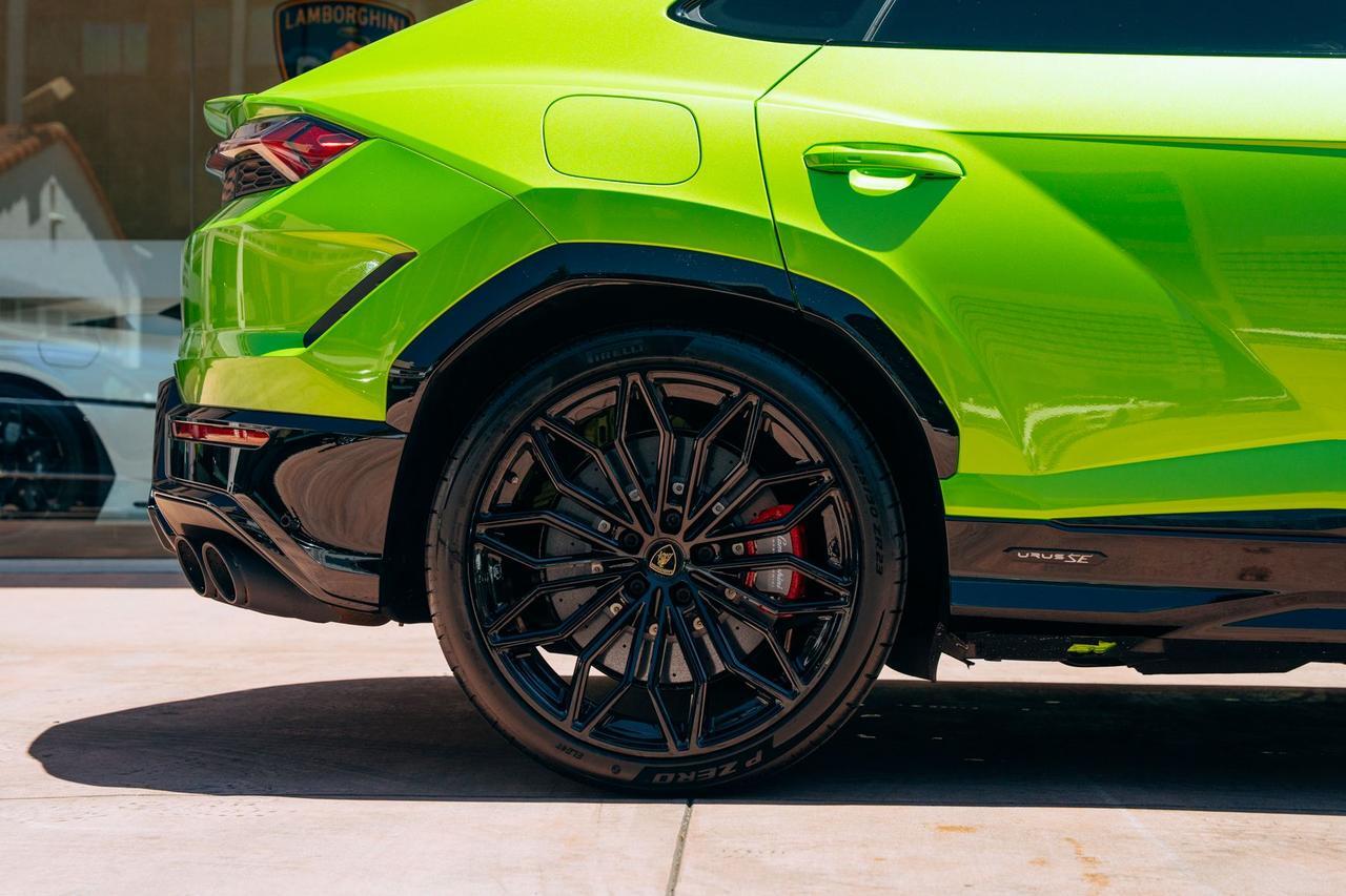 2026 Lamborghini Urus SE SE Lawrence KS
