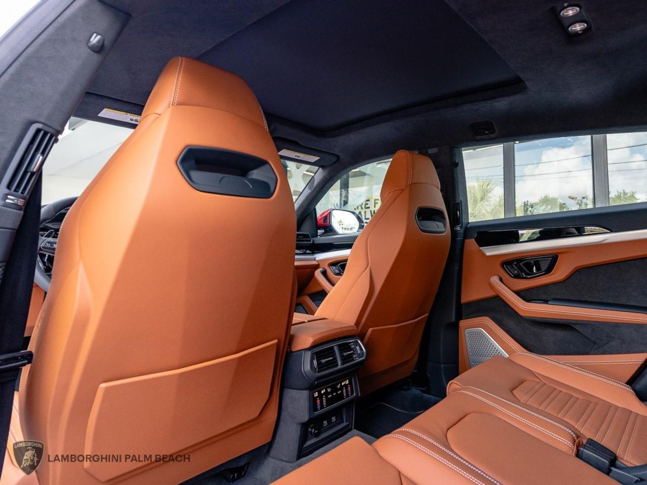 2026 Lamborghini Urus SE West Palm Beach FL