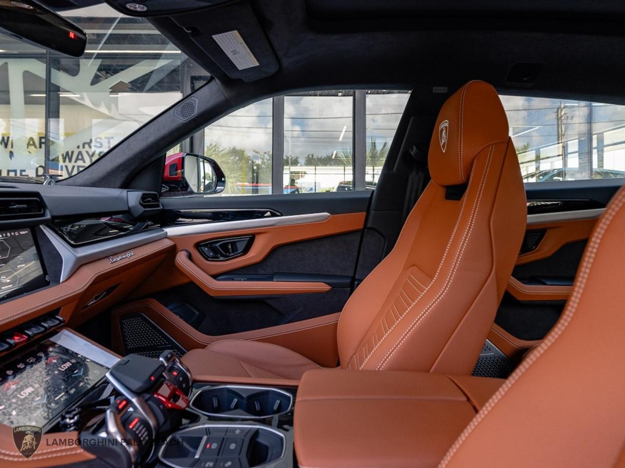 2026 Lamborghini Urus SE West Palm Beach FL