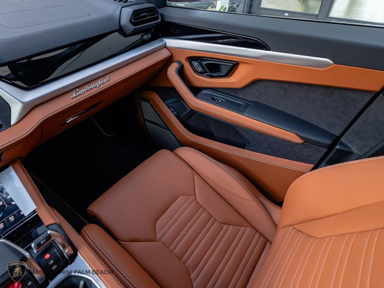 2026 Lamborghini Urus SE West Palm Beach FL