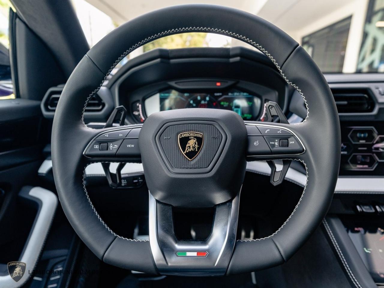 2026 Lamborghini Urus SE West Palm Beach FL