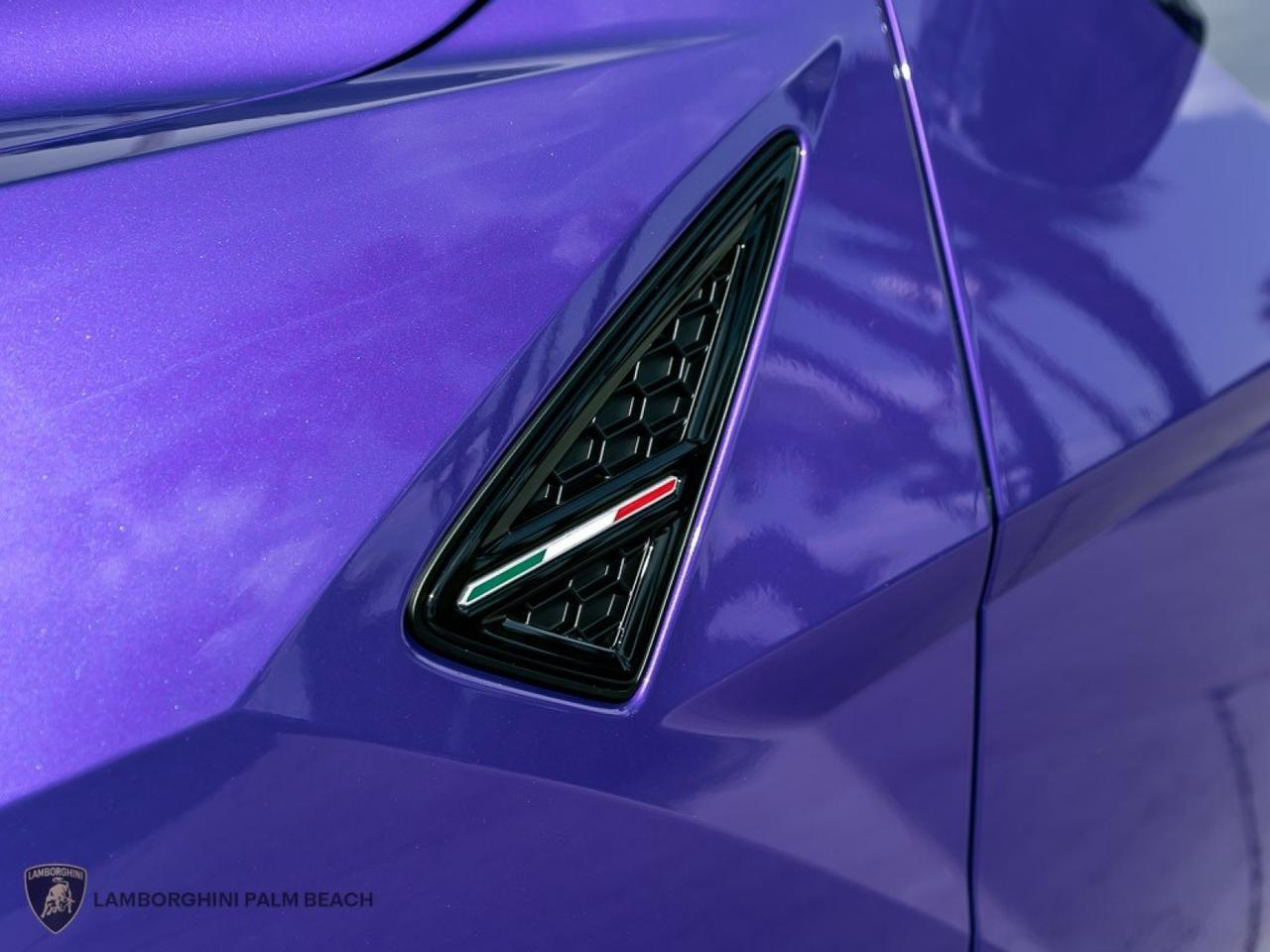 2026 Lamborghini Urus SE West Palm Beach FL