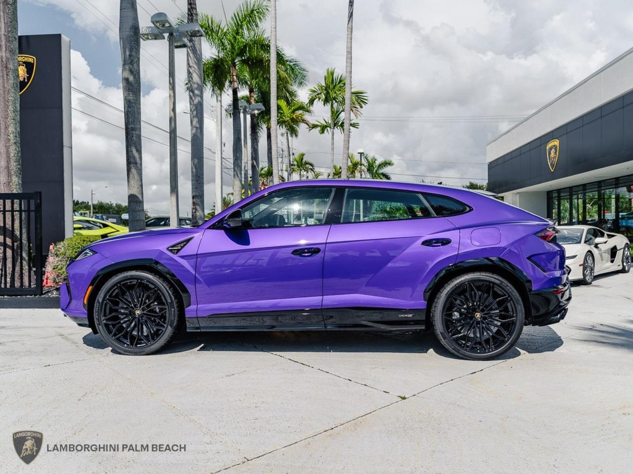 2026 Lamborghini Urus SE West Palm Beach FL