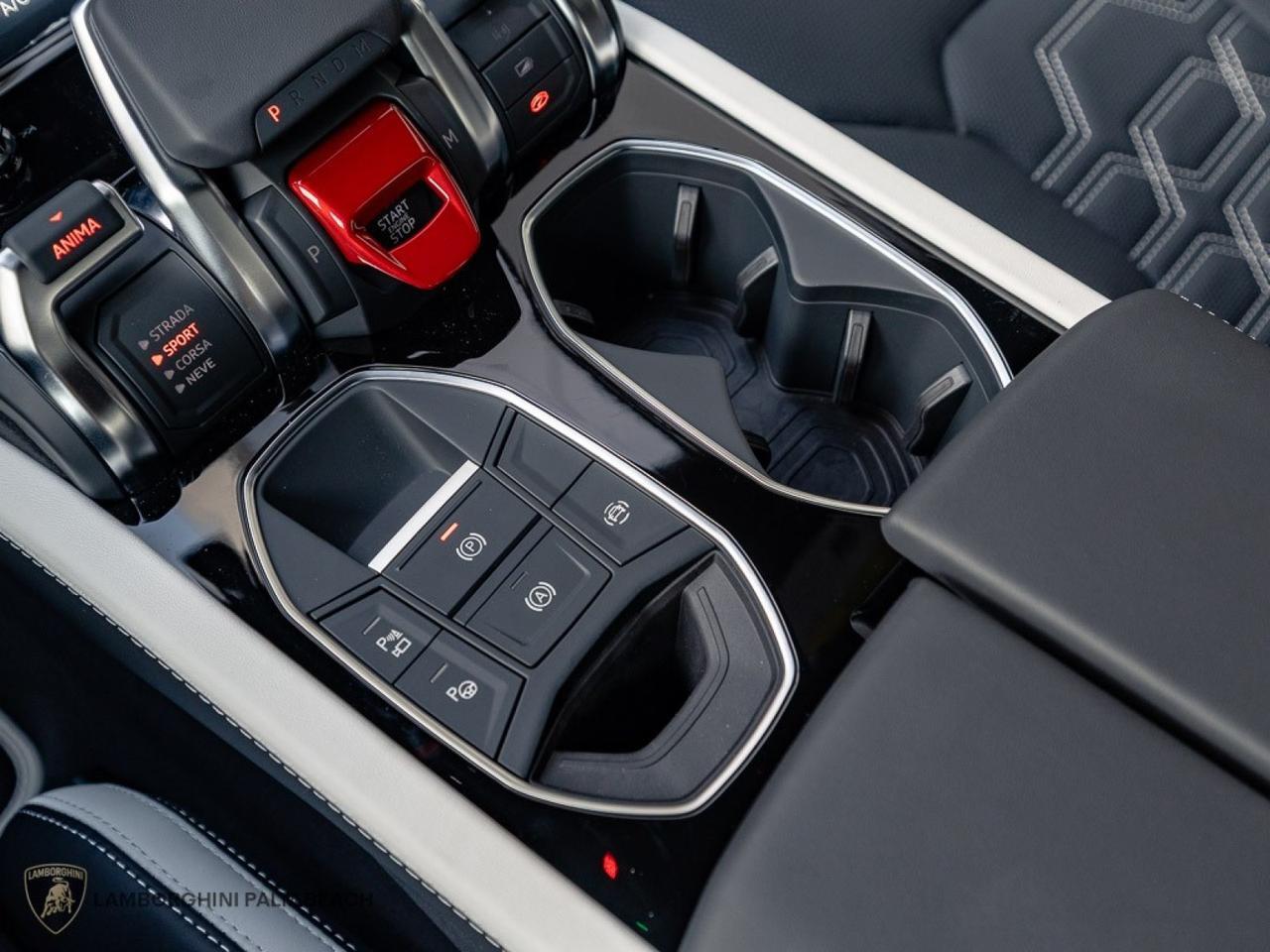 2026 Lamborghini Urus SE West Palm Beach FL