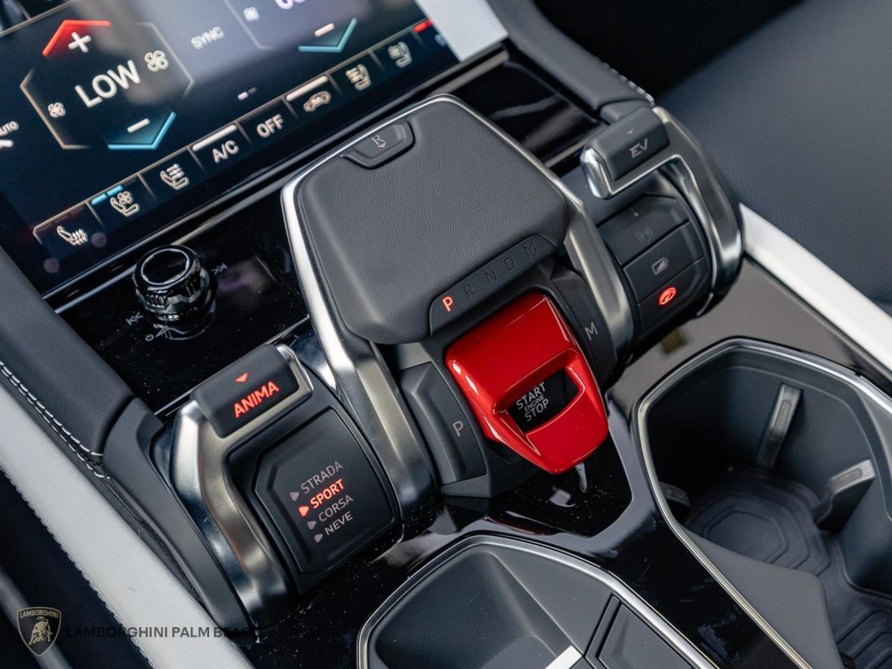2026 Lamborghini Urus SE West Palm Beach FL