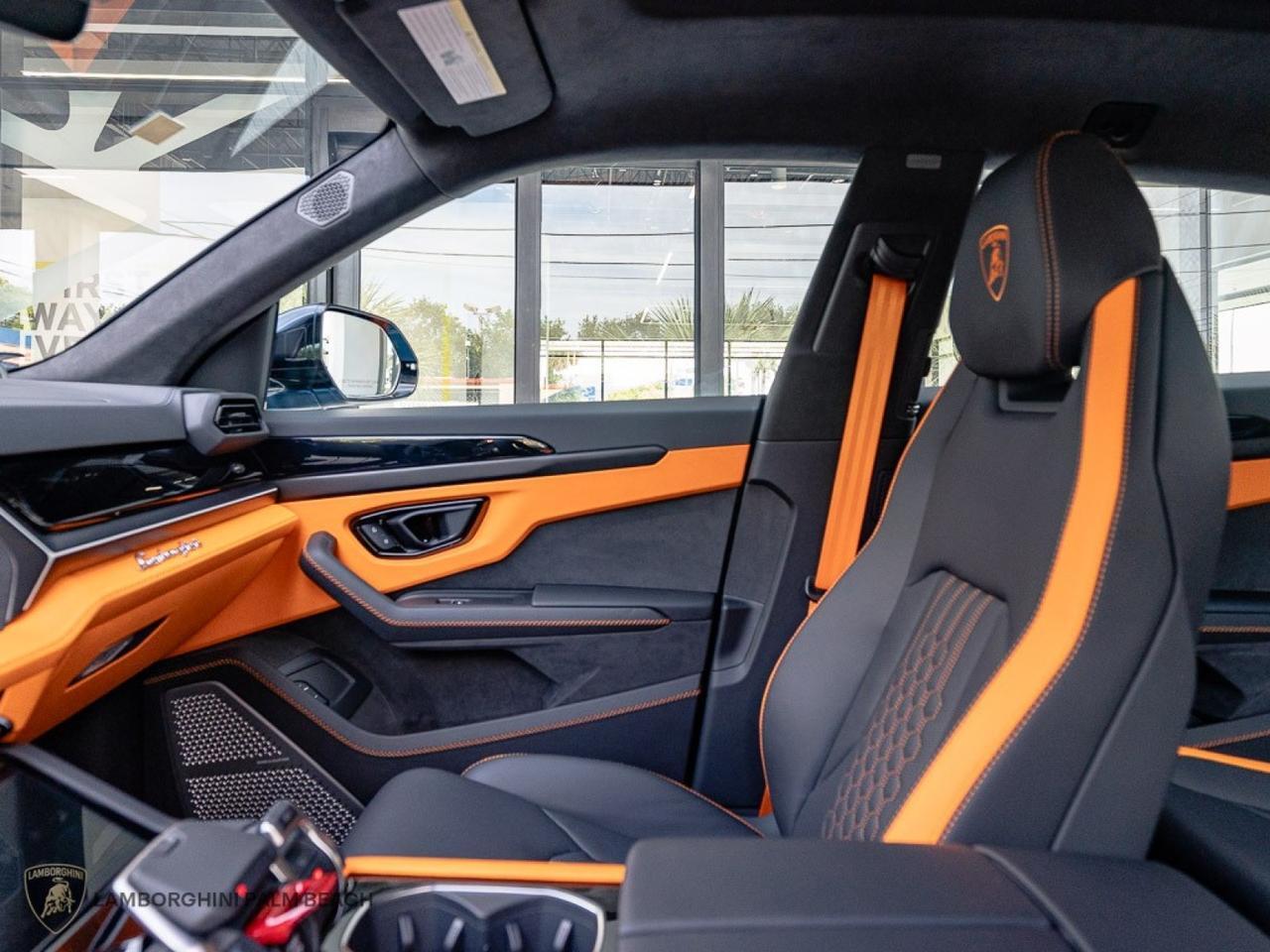 2026 Lamborghini Urus SE West Palm Beach FL