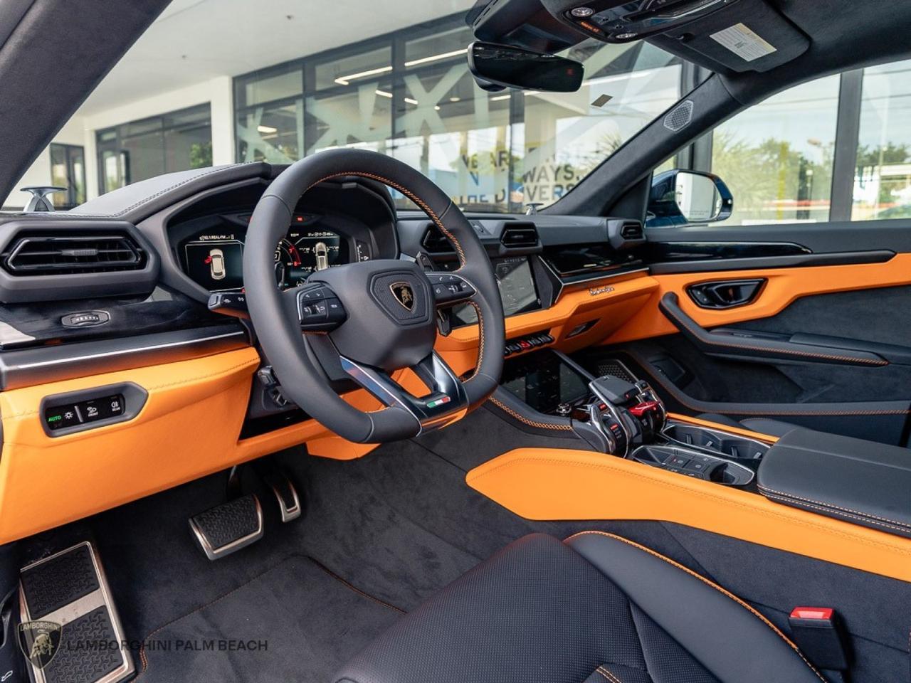 2026 Lamborghini Urus SE West Palm Beach FL