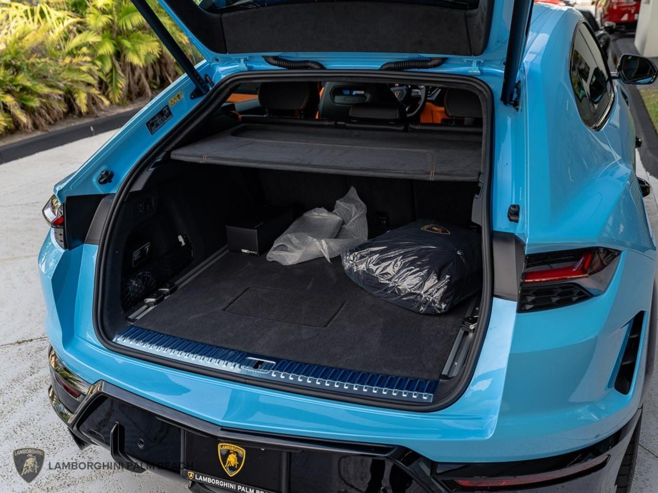 2026 Lamborghini Urus SE West Palm Beach FL