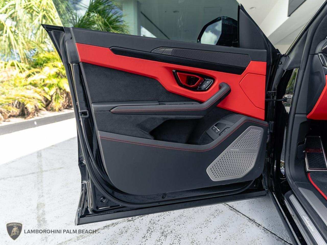 2026 Lamborghini Urus SE West Palm Beach FL