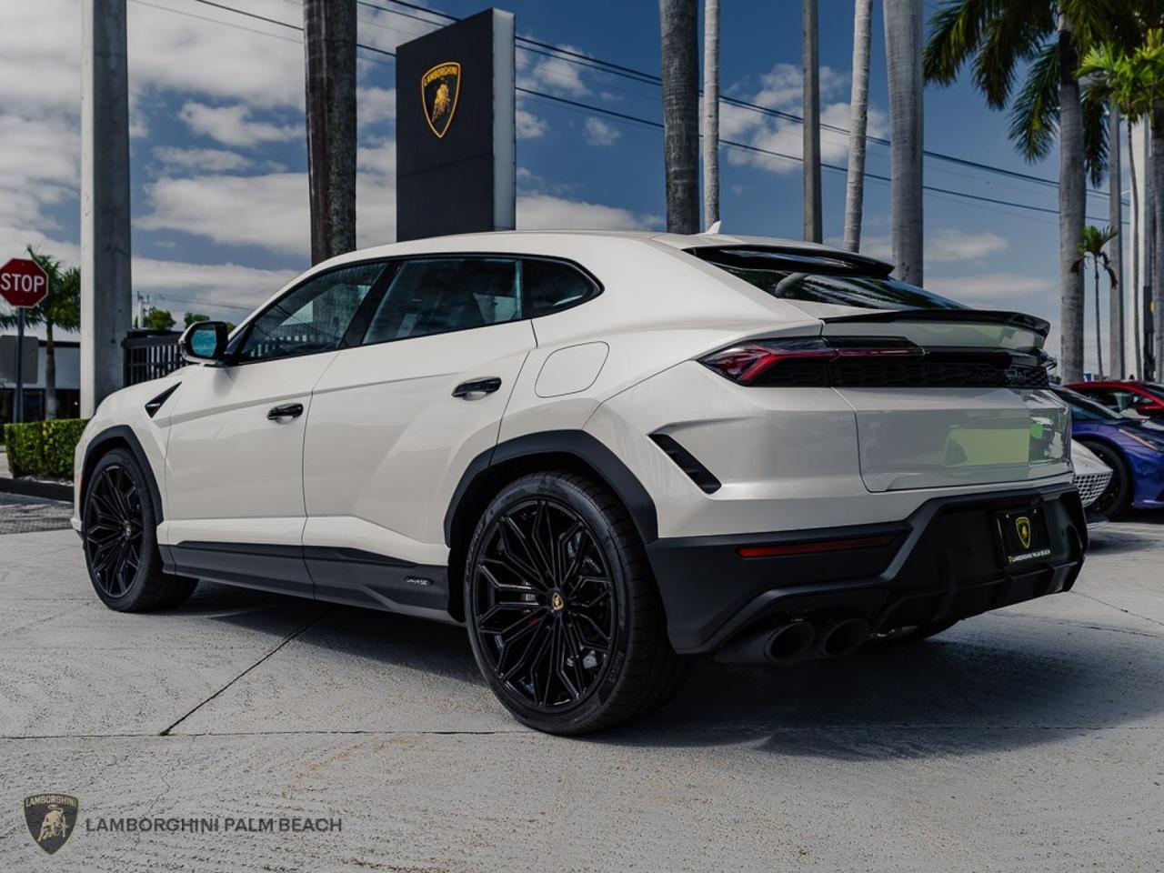 2026 Lamborghini Urus SE West Palm Beach FL