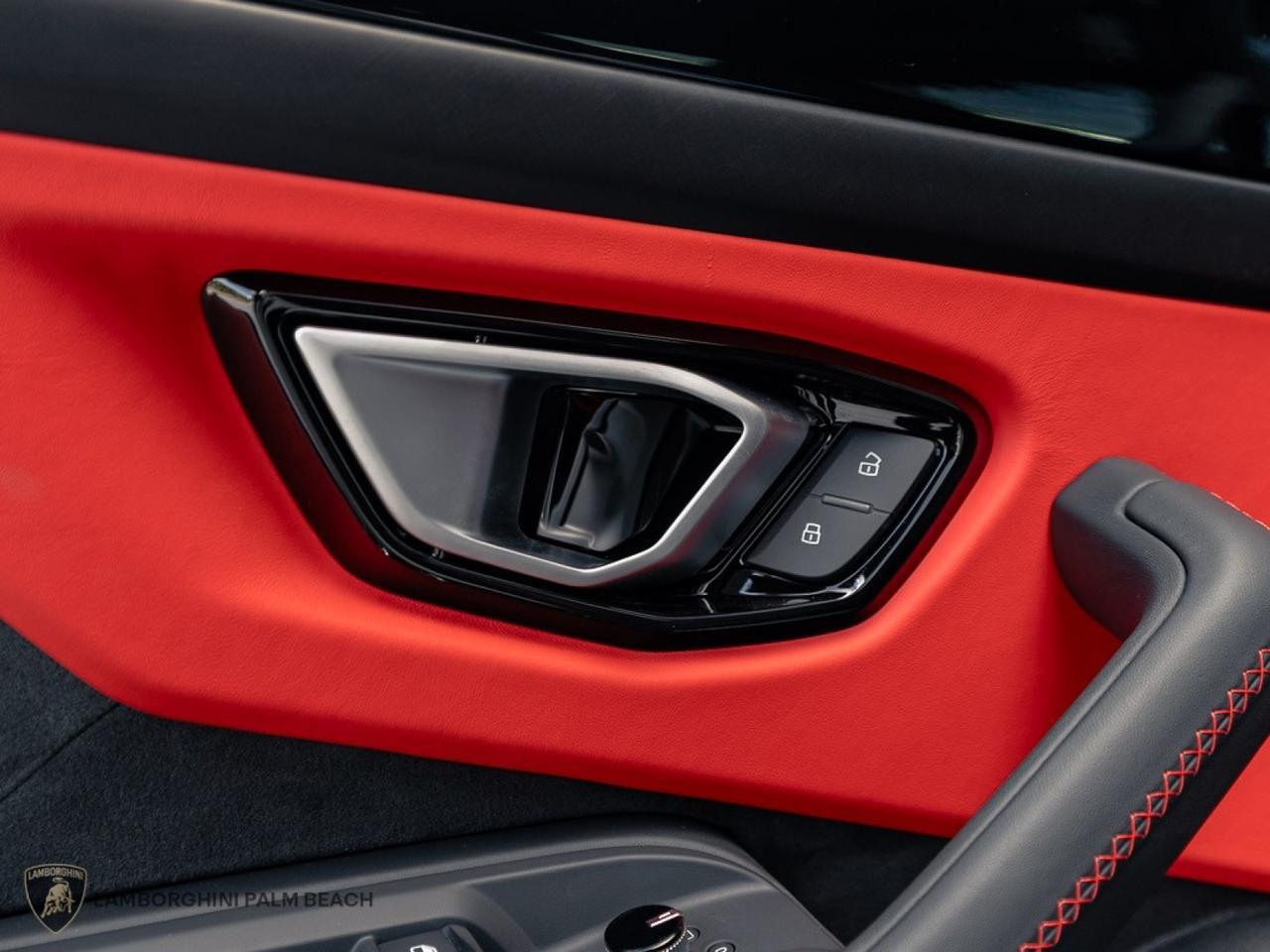 2026 Lamborghini Urus SE West Palm Beach FL
