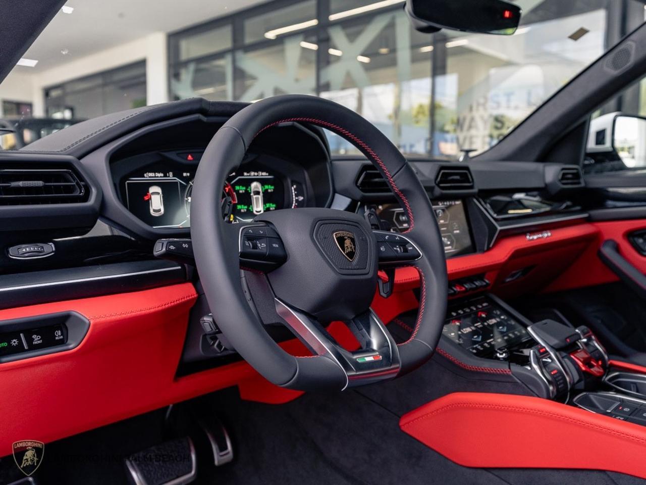 2026 Lamborghini Urus SE West Palm Beach FL
