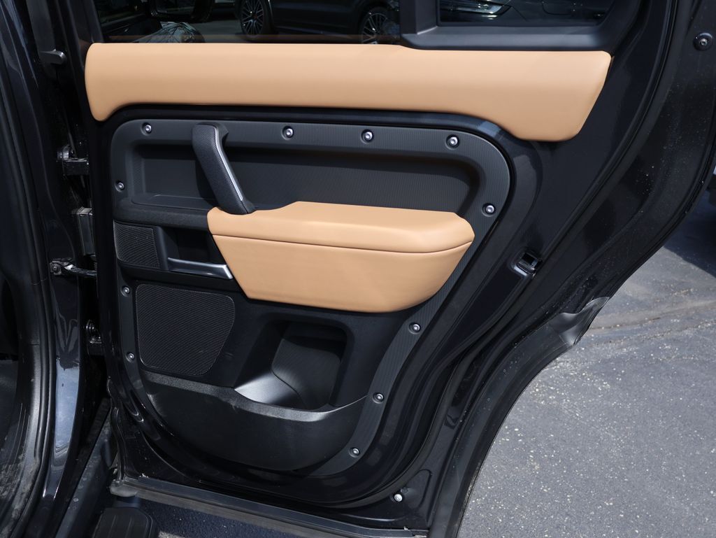 2026 Land Rover Defender 110 V8 San Clemente CA