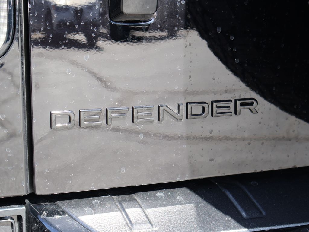 2026 Land Rover Defender 110 V8 San Clemente CA