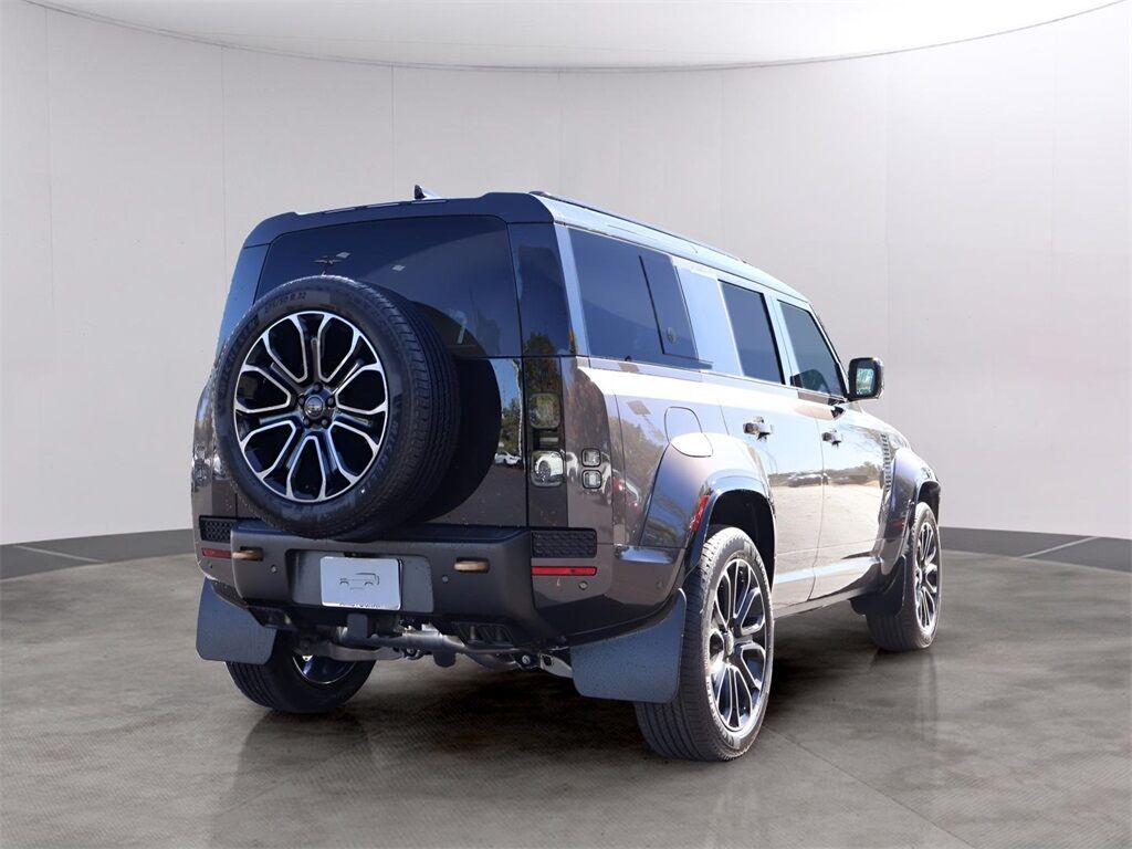 2026 Land Rover Defender 110 V8 San Clemente CA