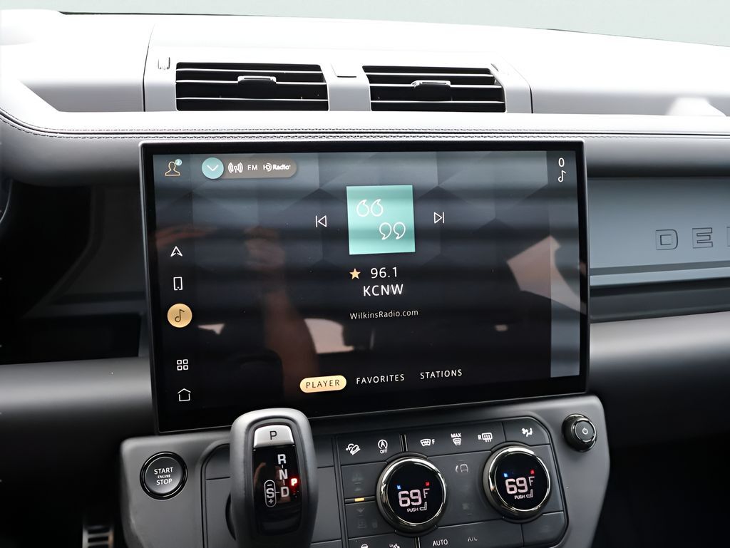 2026 Land Rover Defender 110 V8 San Clemente CA