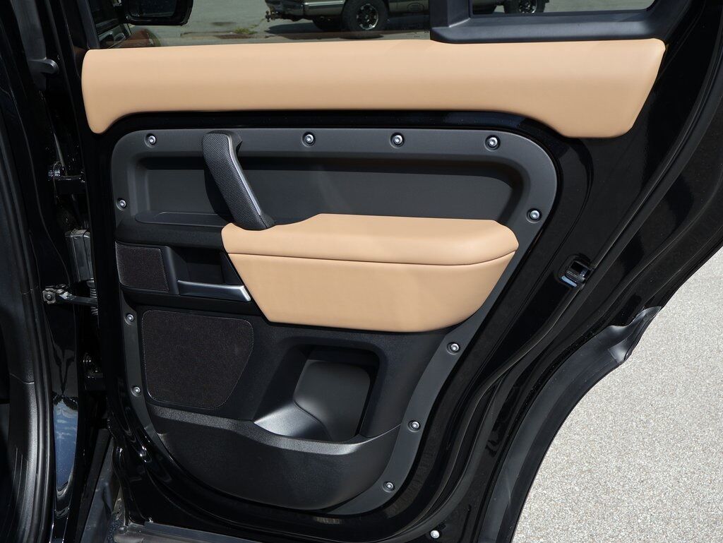 2026 Land Rover Defender 110 V8 San Clemente CA